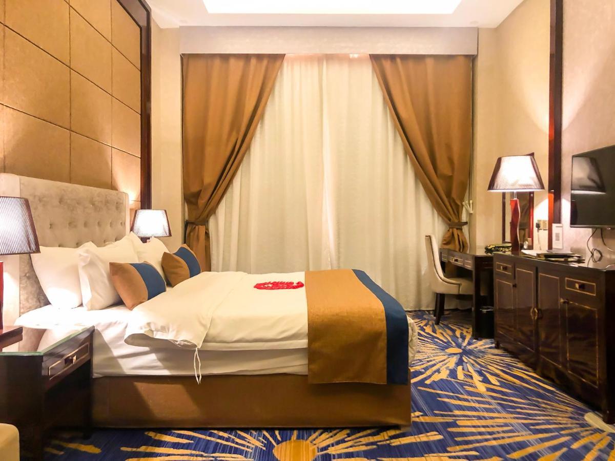 فندق هوليداي الخليج الرياض - Holiday Al Khaleej Hotel Exterior foto
